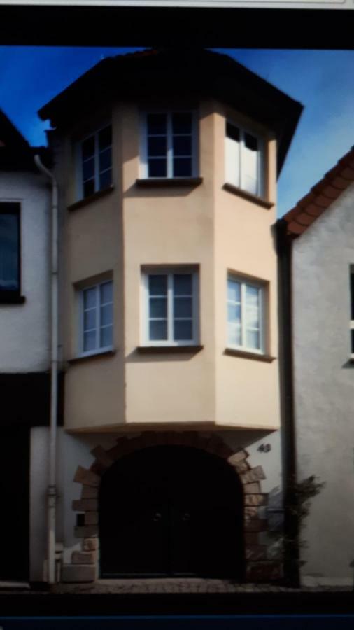Turmhaus In Der Altstadt 린텔른 외부 사진